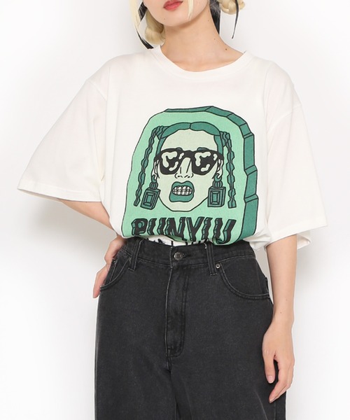 PUNYUS（プニュズ）の「Last decade　ビッグＴシャツ（Tシャツ/カットソー・レディース・ブラック/イエロー/ホワイト・3/4）」の11枚目の写真