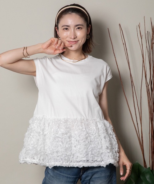 MHBG TOKYO(エムエイチビージートーキョー)の「裾チュール フリルデザインTEE(Tシャツ/カットソー・レディース・ブラック/アイボリー・FREE)」の1枚目の写真