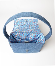 バッグ HOLIDAY DENIM FLAP BAG HOLIDAY（ホリデイ）の「DENIM FLAP BAG + HOLIDAY LEATHER