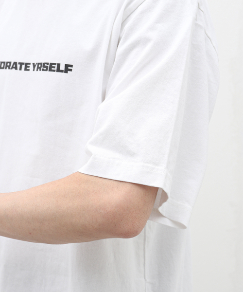 JOURNAL STANDARD(ジャーナルスタンダード)の「BOILER ROOM / ボイラールーム HYDRATE T-SHIRT SS24SS10OFW(Tシャツ/カットソー・メンズ・ホワイト・MEDIUM/LARGE)」の13枚目の写真