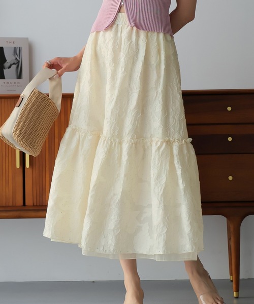 Girly Doll(ガーリードール)の「キラキラストーンフラワーフレアスカート(スカート・レディース・ベージュ/ブラック/ホワイト・F)」の2枚目の写真