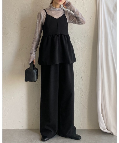 She's Closet(シーズクローゼット)の「ペプラムギャザーキャミソールビスチェ&ロングワイドパンツセットアップ(セットアップ・レディース・アイボリー/ブラック/モカ・FREE)」の6枚目の写真