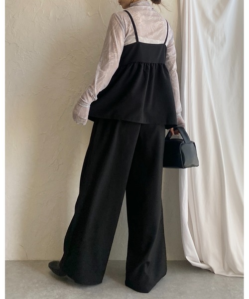 She's Closet(シーズクローゼット)の「ペプラムギャザーキャミソールビスチェ&ロングワイドパンツセットアップ(セットアップ・レディース・アイボリー/ブラック/モカ・FREE)」の7枚目の写真