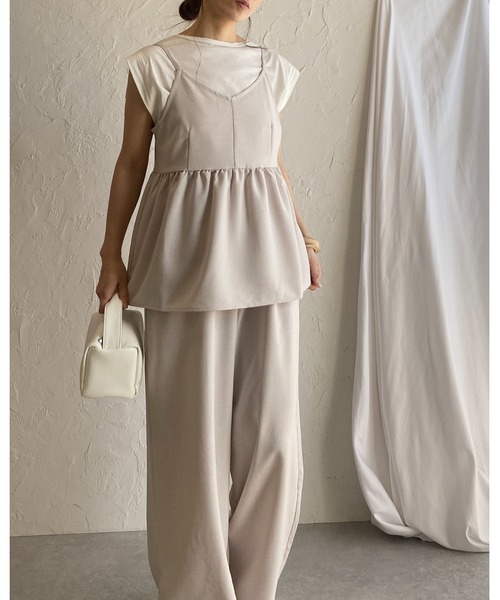 She's Closet(シーズクローゼット)の「ペプラムギャザーキャミソールビスチェ&ロングワイドパンツセットアップ(セットアップ・レディース・アイボリー/ブラック/モカ・FREE)」の17枚目の写真