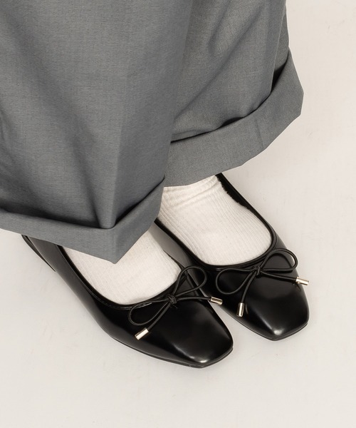 SVEC（シュベック）の「スクエアヒール リボンパンプス / バレエシューズ ballet shoes（パンプス・レディース・ブラック/ホワイト/レッド/ブラック系その他・40/38/37/36/39）」の2枚目の写真