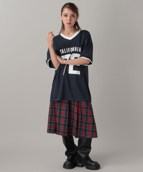 FOREVER 21（フォーエバー トゥエンティーワン）の「【2024FW】チェックプリーツミディスカート（スカート・レディース・グレー/レッド/グリーン・MEDIUM/SMALL）」の20枚目の写真