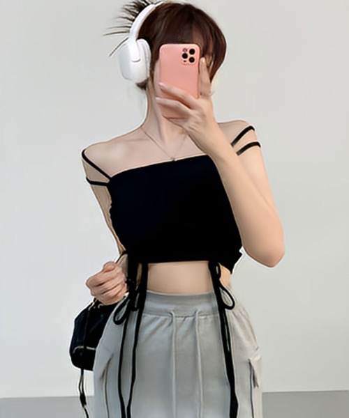 FUNALIVE(ファンアライブ)の「ストリングリボン調整ボディーチューブトップ(Tシャツ/カットソー・レディース・ブラック/ホワイト・FREE)」の6枚目の写真