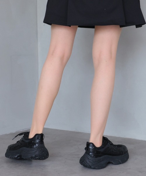 VIVIAN（ヴィヴィアン）の「厚底異素材コンビハイテクダッドスニーカー（スニーカー・レディース・シルバー/ブラック/ゴールド・41/39/37/35）」の4枚目の写真