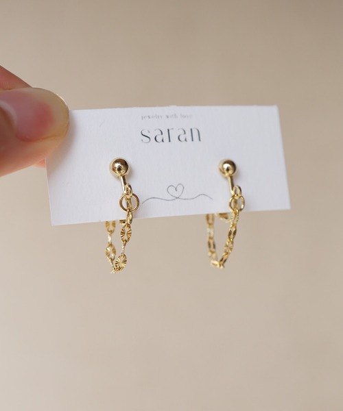CERCA（チェルカ）の「saran jewelry/デザイン ペタル チェーン ミニ イヤリング（イヤリング・レディース・ゴールド/シルバー・FREE）」の6枚目の写真