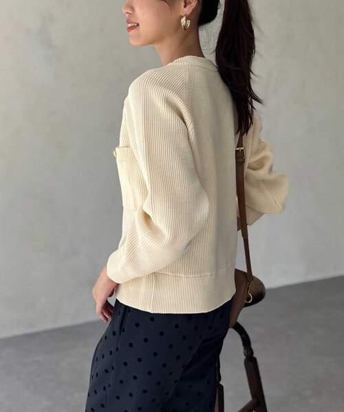 Chez toi（シェトワ）の「胸ポケGLDボタンカーディガン（カーディガン/ボレロ・レディース・ネイビー/レッド/アイボリー・FREE）」の6枚目の写真