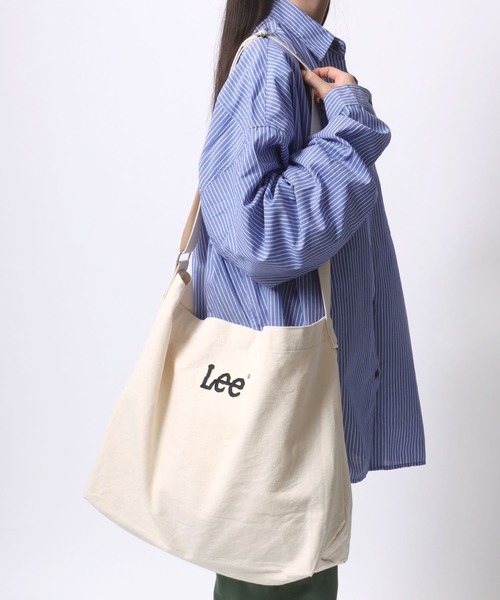 Lee(リー)の「Lee/リー ロゴ ワンポイント刺繍 ビッグショルダーバッグ/ニュースペーパーバッグ/レディース メンズ/大容量(ショルダーバッグ・レディース・ブラック/オフホワイト/シルバー・FREE)」の22枚目の写真