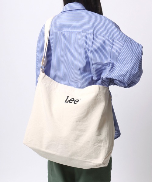 Lee(リー)の「Lee/リー ロゴ ワンポイント刺繍 ビッグショルダーバッグ/ニュースペーパーバッグ/レディース メンズ/大容量(ショルダーバッグ・レディース・ブラック/オフホワイト/シルバー・FREE)」の20枚目の写真