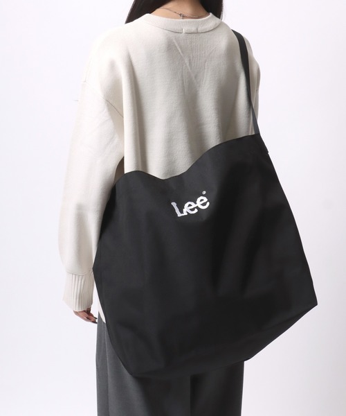 Lee(リー)の「Lee/リー ロゴ ワンポイント刺繍 ビッグショルダーバッグ/ニュースペーパーバッグ/レディース メンズ/大容量(ショルダーバッグ・レディース・ブラック/オフホワイト/シルバー・FREE)」の17枚目の写真