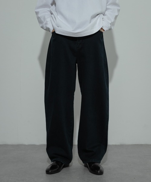SENSE OF PLACE by URBAN RESEARCH(センスオブプレイスバイアーバンリサーチ)の「『WEB限定』Wrangler DENIM BARREL PANTS(デニムパンツ・メンズ・ライトインディゴブルー/インディゴブルー・SMALL/MEDIUM)」の2枚目の写真
