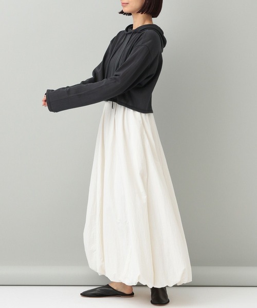 A part by（アパートバイ）の「【e/rm】シアーウラケフーディ（パーカー・レディース・チャコールグレー/アイボリー・FREE）」の10枚目の写真