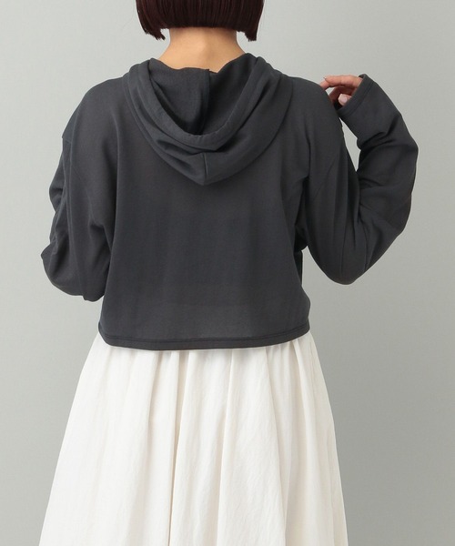 A part by（アパートバイ）の「【e/rm】シアーウラケフーディ（パーカー・レディース・チャコールグレー/アイボリー・FREE）」の15枚目の写真