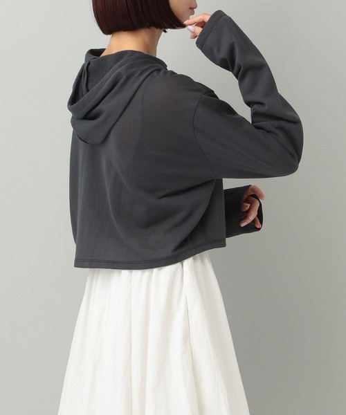 A part by（アパートバイ）の「【e/rm】シアーウラケフーディ（パーカー・レディース・チャコールグレー/アイボリー・FREE）」の16枚目の写真