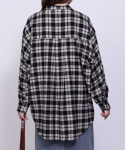NAVY(ネイビー)の「NAVY ルーズ チェックチュニックシャツ 綿100%(シャツ/ブラウス・レディース・ネイビー/ベージュ/ブラック/ブルー・フリー)」の12枚目の写真