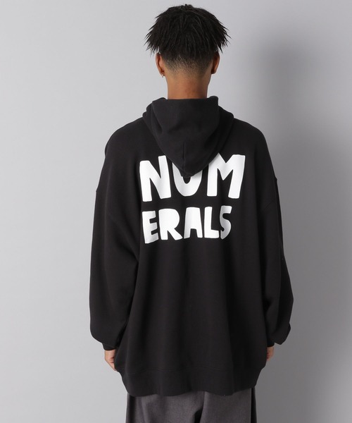 NUMERALS(ヌメラルズ)の「【NUMERALS】ロゴプリントパーカー(パーカー・メンズ・ブラック/ブルー/オフホワイト/ピンク・MEDIUM/LARGE)」の19枚目の写真