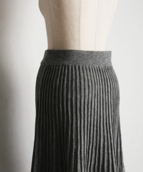 tocco closet（トッコ　クローゼット）の「【ZOZO限定】ドットチュールティアードニットスカート（スカート・レディース・ブラック/グレー・M）」の7枚目の写真