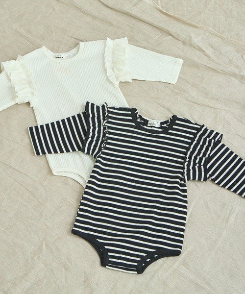 pairmanon（ペアマノン）の「【リンクコーデ】【ベビー】 ワッフル 袖フリル アソート 長袖ロンパース（ロンパース・キッズ・ブラック/ベージュ/ミント/グリーン系その他/ホワイト系その他/ピンク/テラコッタ/ブラウン/パープル系その他/アイボリー/ブラック系その他2/ホワイト系その他2/ホワイト系その他4/ブラック系その他/ブルー・80/70）」の8枚目の写真