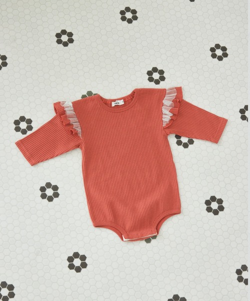 pairmanon（ペアマノン）の「【リンクコーデ】【ベビー】 ワッフル 袖フリル アソート 長袖ロンパース（ロンパース・キッズ・ブラック/ベージュ/ミント/グリーン系その他/ホワイト系その他/ピンク/テラコッタ/ブラウン/パープル系その他/アイボリー/ブラック系その他2/ホワイト系その他2/ホワイト系その他4/ブラック系その他/ブルー・80/70）」の11枚目の写真