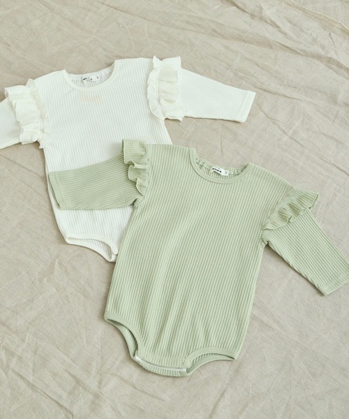 pairmanon（ペアマノン）の「【リンクコーデ】【ベビー】 ワッフル 袖フリル アソート 長袖ロンパース（ロンパース・キッズ・ブラック/ベージュ/ミント/グリーン系その他/ホワイト系その他/ピンク/テラコッタ/ブラウン/パープル系その他/アイボリー/ブラック系その他2/ホワイト系その他2/ホワイト系その他4/ブラック系その他/ブルー・80/70）」の13枚目の写真