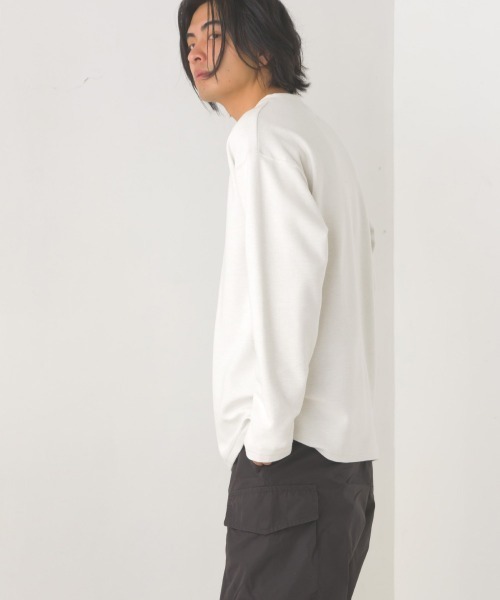 OMNES(オムネス)の「メンズリップルダブルフェイス長袖Tシャツ(Tシャツ/カットソー・メンズ・グレー/ブルー/ライトカーキ/ブラック/ホワイト・MEDIUM/LARGE)」の7枚目の写真