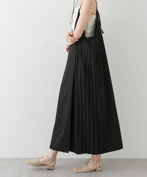 SENSE OF PLACE by URBAN RESEARCH（センスオブプレイスバイアーバンリサーチ）の「プリーツキャミワンピース（ワンピース・レディース・チャコールグレー/ブラック/ライトベージュ・ONE/S）」の7枚目の写真