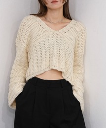ボリューム袖クロップドニット/volume sleeve cropped knit 長袖 Vネック ローゲージ ざっくり編み レイヤード 重ね着 大人カジュアル シンプル 韓国 モードカジュアル アイボリー ベージュ ブラック