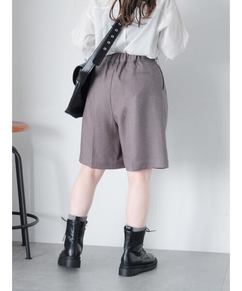 ehka sopo（エヘカソポ）の「グルカハーフパンツ（その他パンツ・レディース・ダークブラウン/ベージュ/グレー・F）」の14枚目の写真