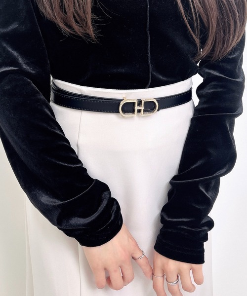 INGNI（イング）の「TOP式リバーシブルベルト（ベルト・レディース・アイボリー/ブラック・ONE SIZE）」の2枚目の写真