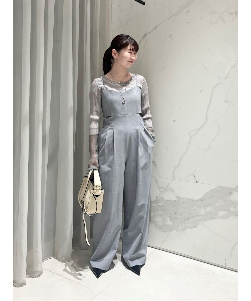 allureville(アルアバイル)の「ストレッチトロサロペットパンツ(サロペット/オーバーオール・レディース・ブラック/ベージュ/グレー系その他・1/2)」の16枚目の写真