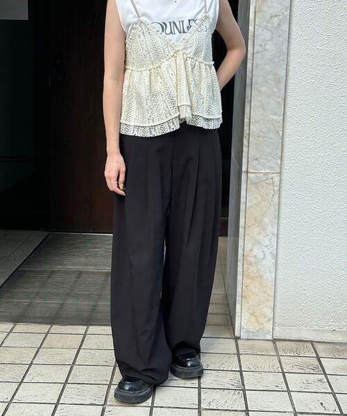 NOUNLESS（ナウンレス）の「【NOUNLESS/ナウンレス】CHECK RELAX WIDE PANTS（スラックス・レディース・グレー・1/2）」の9枚目の写真