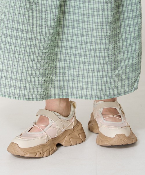 ORiental TRaffic(オリエンタルトラフィック)の「チューブストラップデザインベルトスニーカー/OT3751(スニーカー・レディース・シルバー/ピンク/ブラック・41/39/40/35/36/37/38)」の4枚目の写真