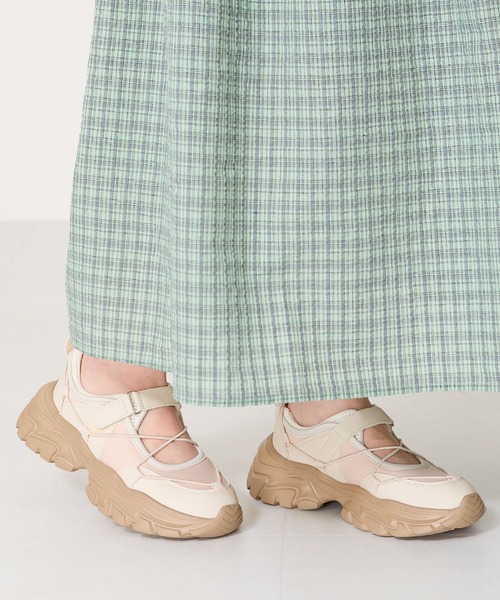 ORiental TRaffic(オリエンタルトラフィック)の「チューブストラップデザインベルトスニーカー/OT3751(スニーカー・レディース・シルバー/ピンク/ブラック・41/39/40/35/36/37/38)」の5枚目の写真