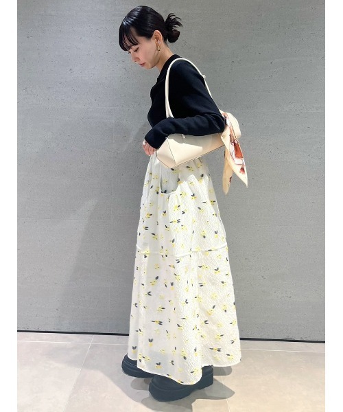 Mila Owen（ミラオーウェン）の「シアーポロリブニットプルオーバー（ニット/セーター・レディース・イエロー/ブラック/ピンク/ライトグレー・0/1）」の19枚目の写真