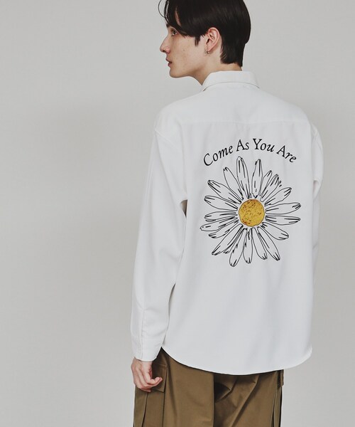 [新品紙タグ付き] 刺繍の袖口と、肩落ちのデザインが可愛らしいカットソー セール】デイジー刺繍シャツ（シャツ/ブラウス）｜tk.TAKEO