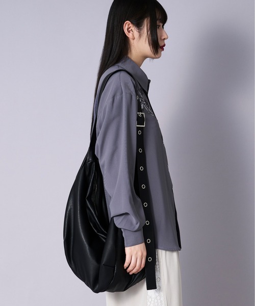 ハトメビッグショルダーバッグ（ショルダーバッグ）｜Ellno Loset