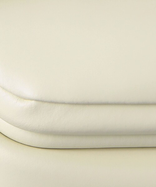 OSOI（オソイ）の「【一部別注】＜OSOI＞FOLDER BROT バッグ（ショルダーバッグ・レディース・オフホワイト/ブラック/ダークブラウン・FREE）」の19枚目の写真