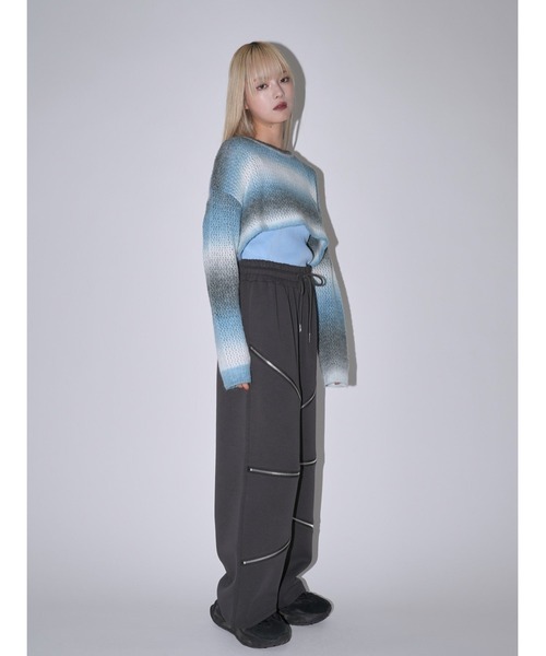 Uenui(ウニュイ)の「ランダム ジップ イージーパンツ(スウェットパンツ・レディース・ブラック/グレー・SMALL/MEDIUM)」の14枚目の写真