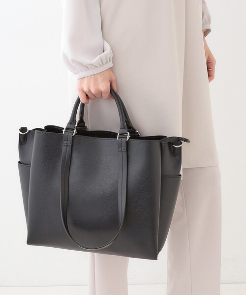 SHOO・LA・RUE(シューラルー)の「3WAYトートバッグ(トートバッグ・レディース・ベージュ系4/ブラック/ナチュラル・00)」の2枚目の写真