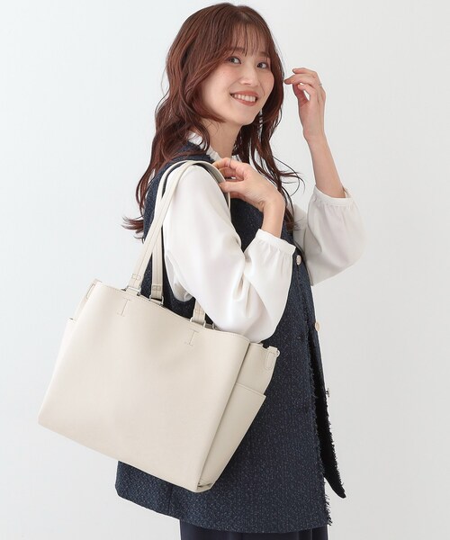 SHOO・LA・RUE(シューラルー)の「3WAYトートバッグ(トートバッグ・レディース・ベージュ系4/ブラック/ナチュラル・00)」の9枚目の写真