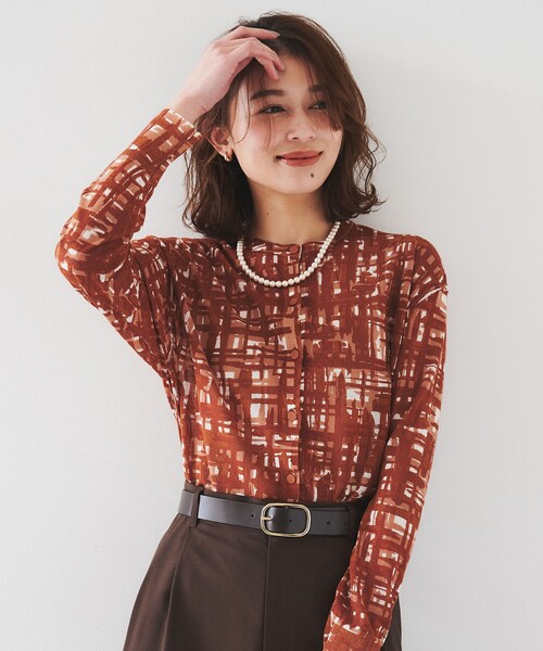 UNTITLED（アンタイトル）の「【セットアップ可能/アンサンブル可能/シアー】チェックプリント カーディガンニット（カーディガン/ボレロ・レディース・キャメル/ネイビー系・00/02/04/44）」の5枚目の写真