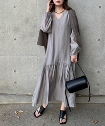 satinlike gather v neck dress /サテン調ギャザーVネックロングワンピース