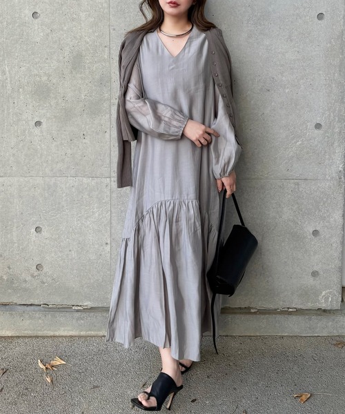 セール】satinlike gather v neck dress /サテン調ギャザーVネック