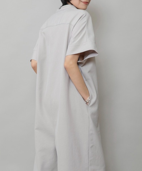 Munich（ミューニック）の「【UVカット】【速乾性】【接触冷感】麻混ツイルコンビネゾン（つなぎ/オールインワン・レディース・グレイッシュベージュ/ブラック/ダークグレー・M/S）」の9枚目の写真