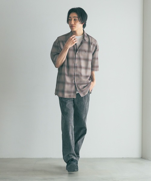 LOWRYS FARM（ローリーズファーム）の「ライトデニムイージーパンツ　 329250（デニムパンツ・メンズ・ブラック/ブルー・MEDIUM/LARGE）」の4枚目の写真