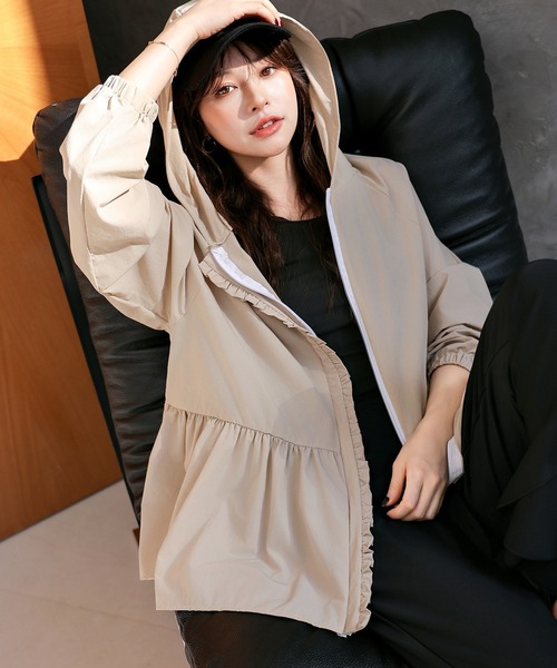 TeddyShop（テディショップ）の「【紫外線遮蔽率 99%以上/接触冷感/大きいサイズ有】レディース水着 長ぽわん袖フード付きフリルラッシュガード パーカー 水陸両用（ラッシュガード・レディース・ブラック/ベージュ/チャコールグレー/ホワイト・M/S/L/LL）」の14枚目の写真