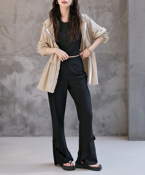 TeddyShop（テディショップ）の「【紫外線遮蔽率 99%以上/接触冷感/大きいサイズ有】レディース水着 長ぽわん袖フード付きフリルラッシュガード パーカー 水陸両用（ラッシュガード・レディース・ブラック/ベージュ/チャコールグレー/ホワイト・M/S/L/LL）」の9枚目の写真